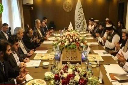 اعزام معنادار و پیام قوی تهران به کابل /«نظامی ارشد ایران» پشت میز مذاکره با طالبان نشست